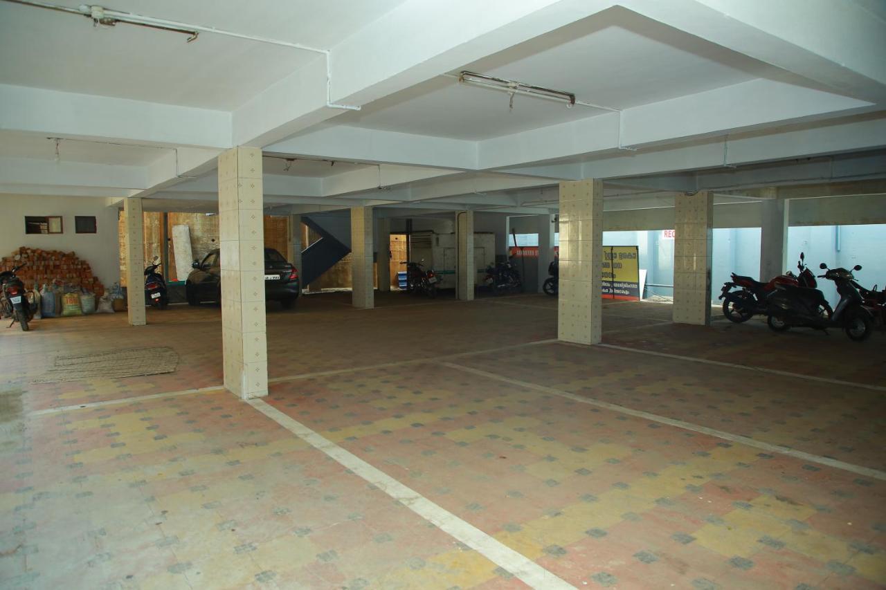 Kalathil Tourist Home Kunnamkulam エクステリア 写真